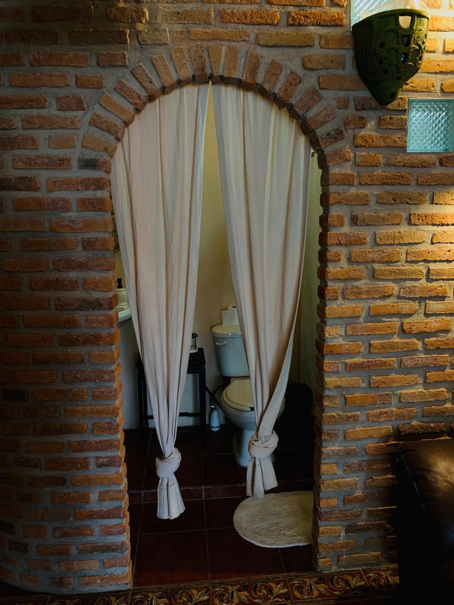 Casa Bonita Hotel Guadalajara Ngoại thất bức ảnh